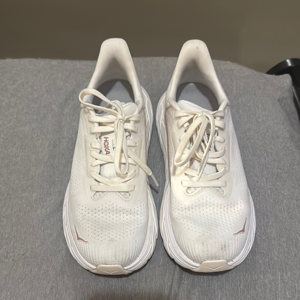 Hoka Arahi 7